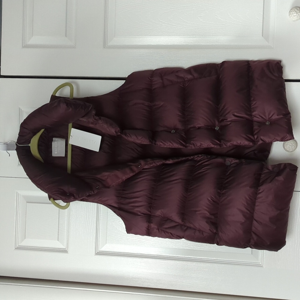 NWT! ~ATHLETA~ BURGUNDY HAVEN DOWN PUFFER VEST-L - Picture 4 of 15